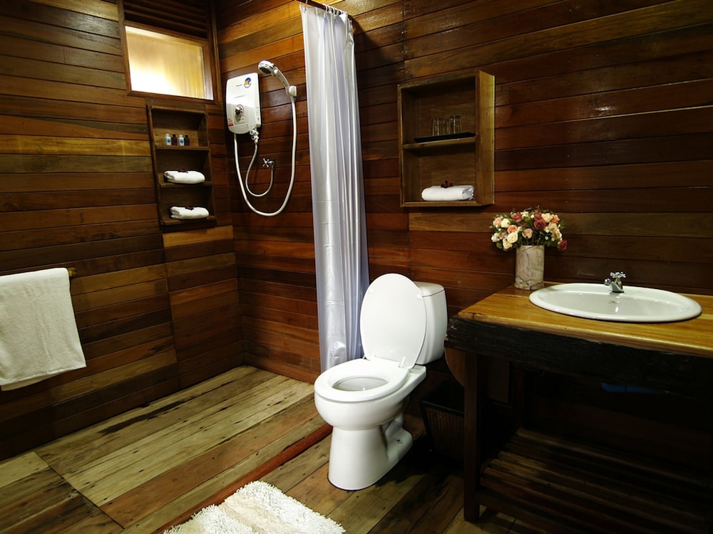 BOUTIQUE RAFT RESORT 52/54