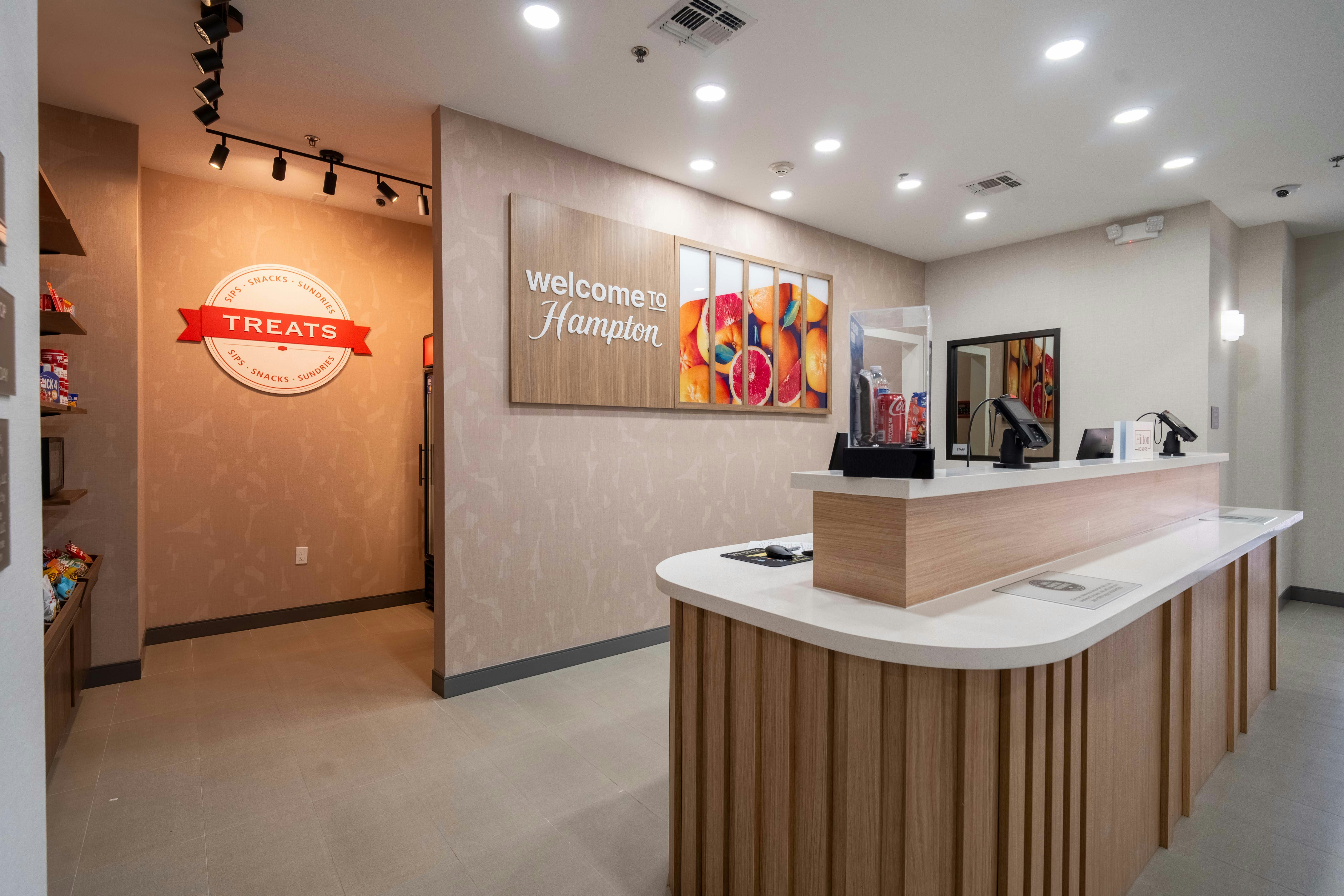 Hampton Inn & Suites Mission 10/54