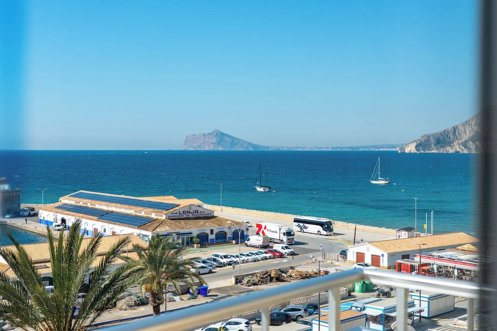 Porto Calpe 74/77