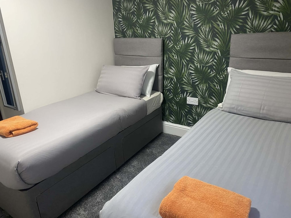 Malibu Hotel 20/23