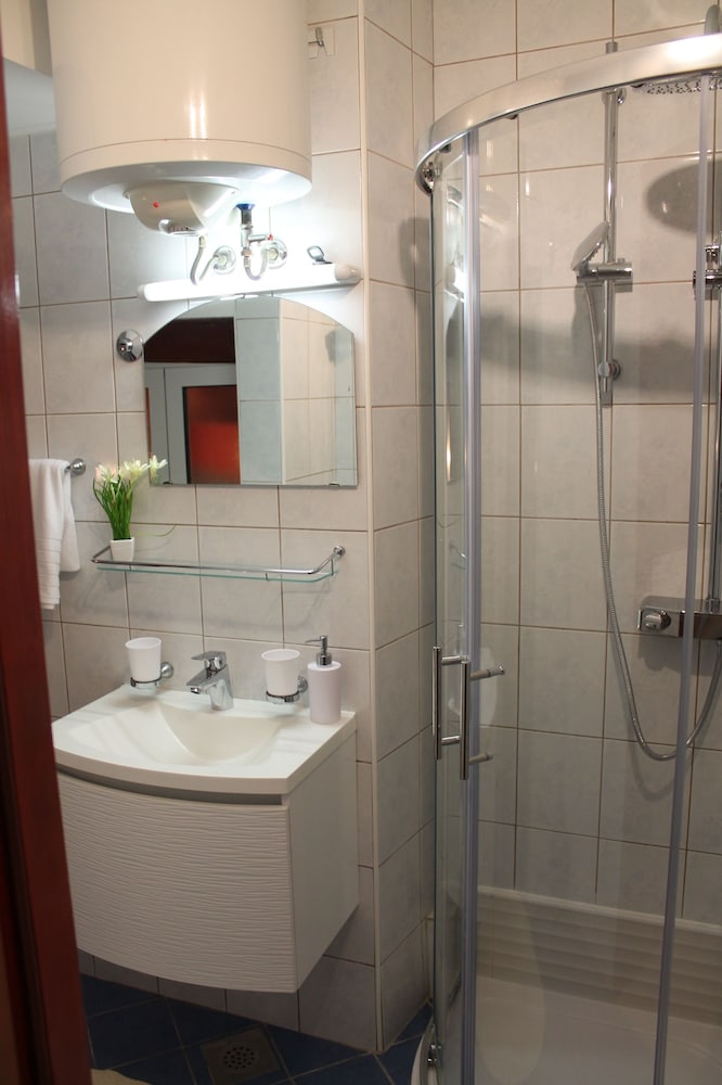 Apartments Nerio 45/49