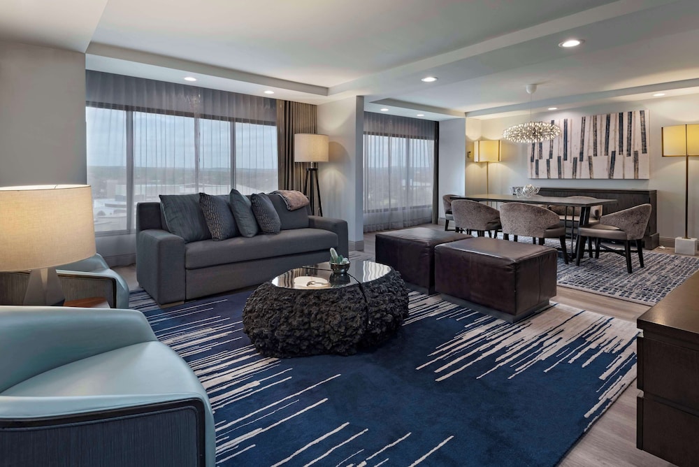 Hyatt Regency Austin 54/77