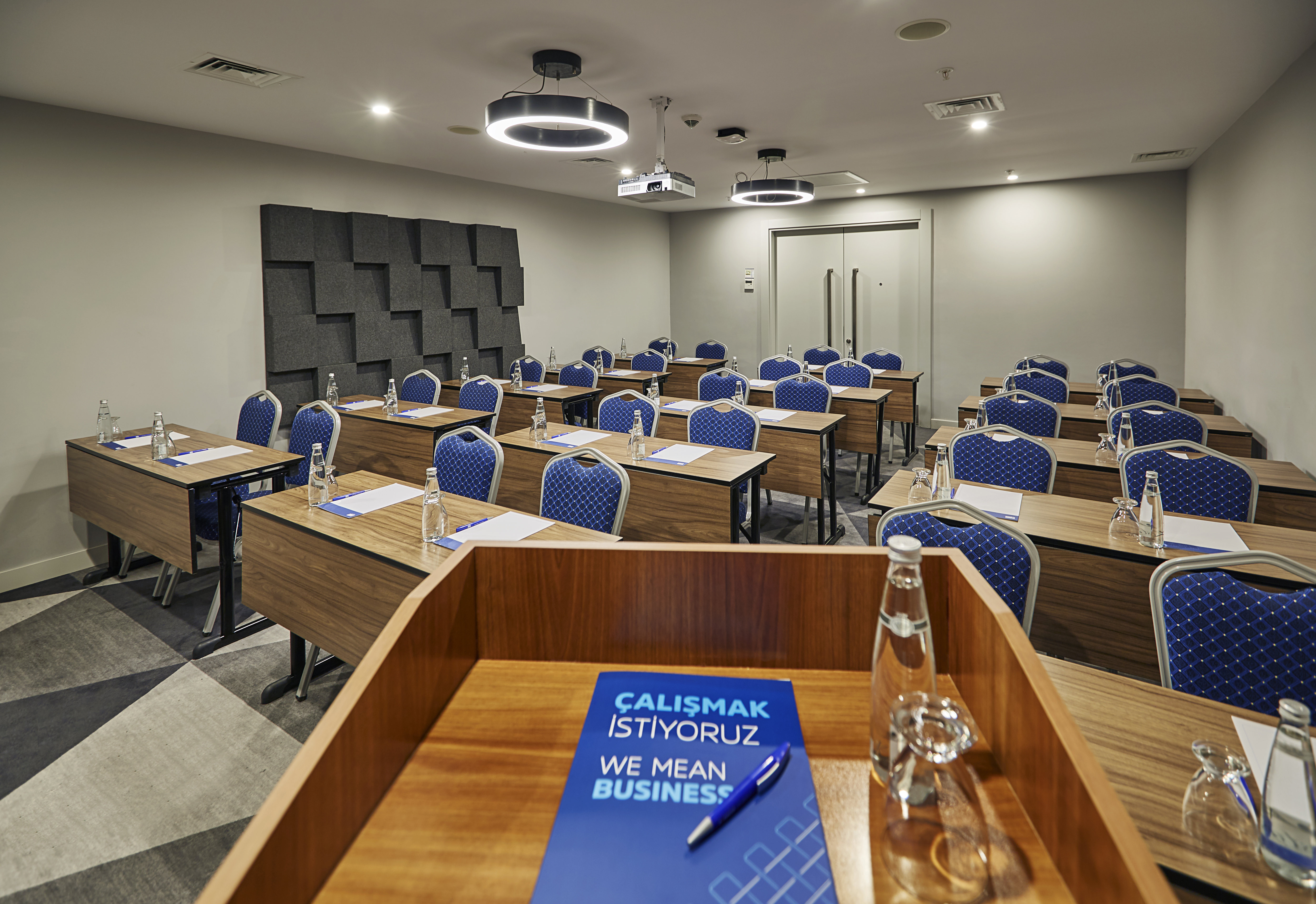HOLIDAY INN EXPRESS ISTANBUL - ATAKOY METRO 34/42