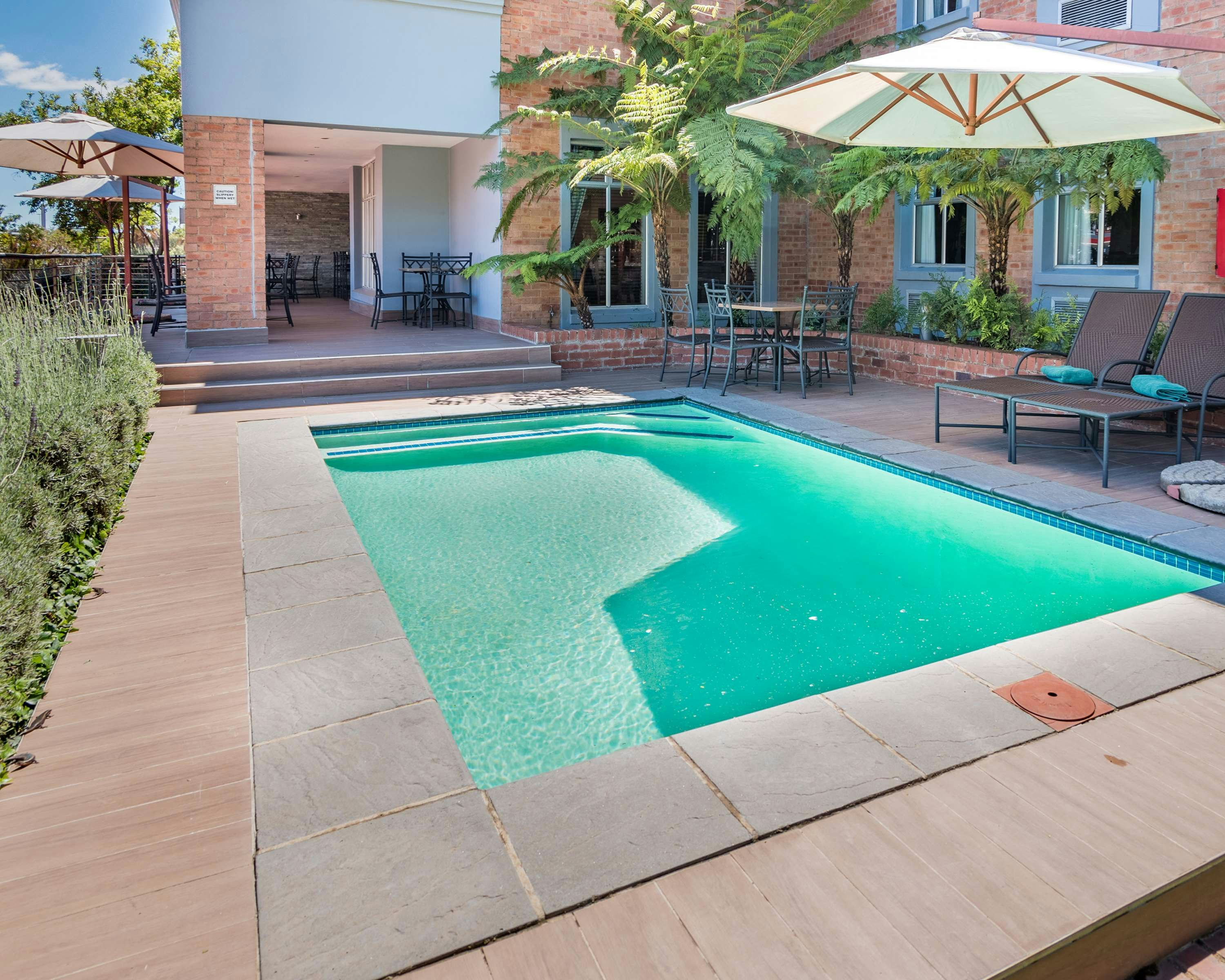Town Lodge Roodepoort 13/15