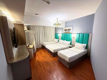 Studio, Apartment, Quadruple, Smoking