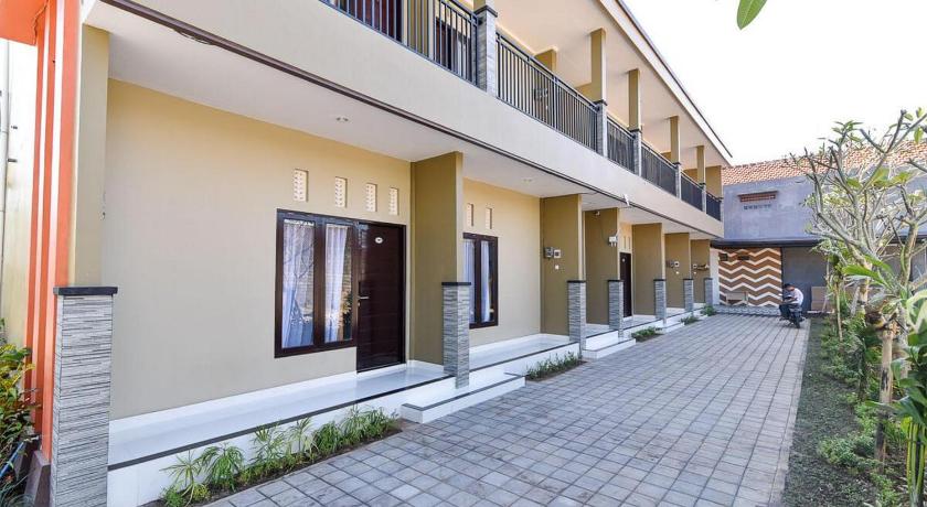 Reddoorz Plus Near Jalan Imam Bonjol Denpasar 23/28