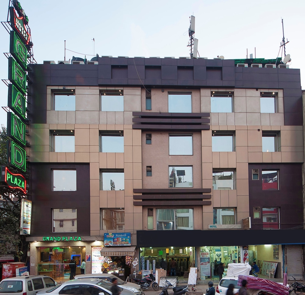 HOTEL GRAND PLAZA. 4/50