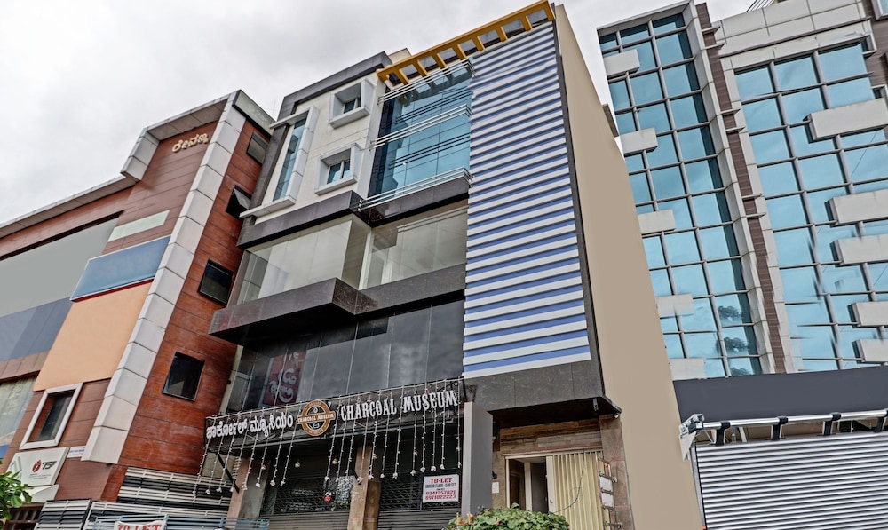 Oyo 11387 Hotel Kozy Rooms 4/22