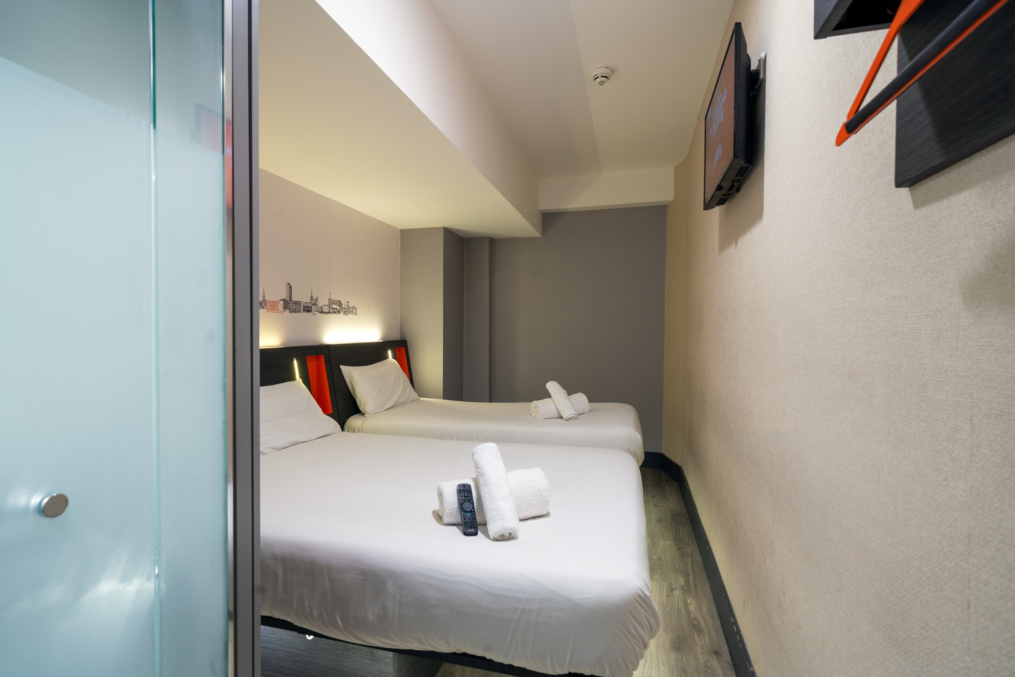 easyHotel Sheffield City Centre 4/9