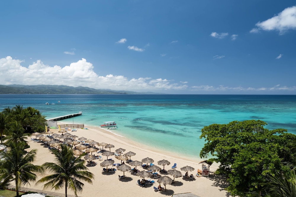 Grand Decameron Cornwall Beach, A Trademark All Inclusive 46/50