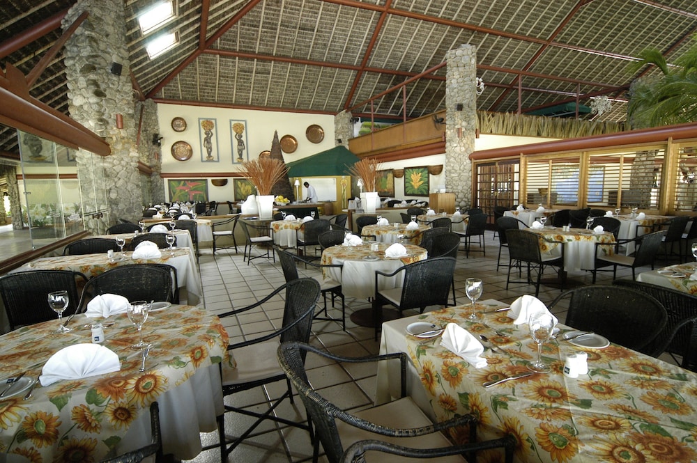 Portobello Hotel Resort And Safari 34/50