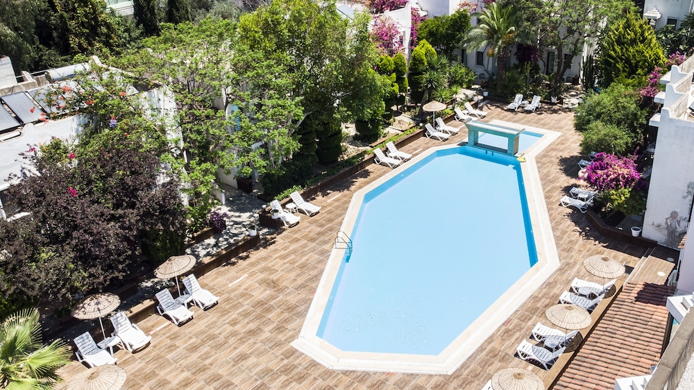 Flora Bodrum Hotel 10/63