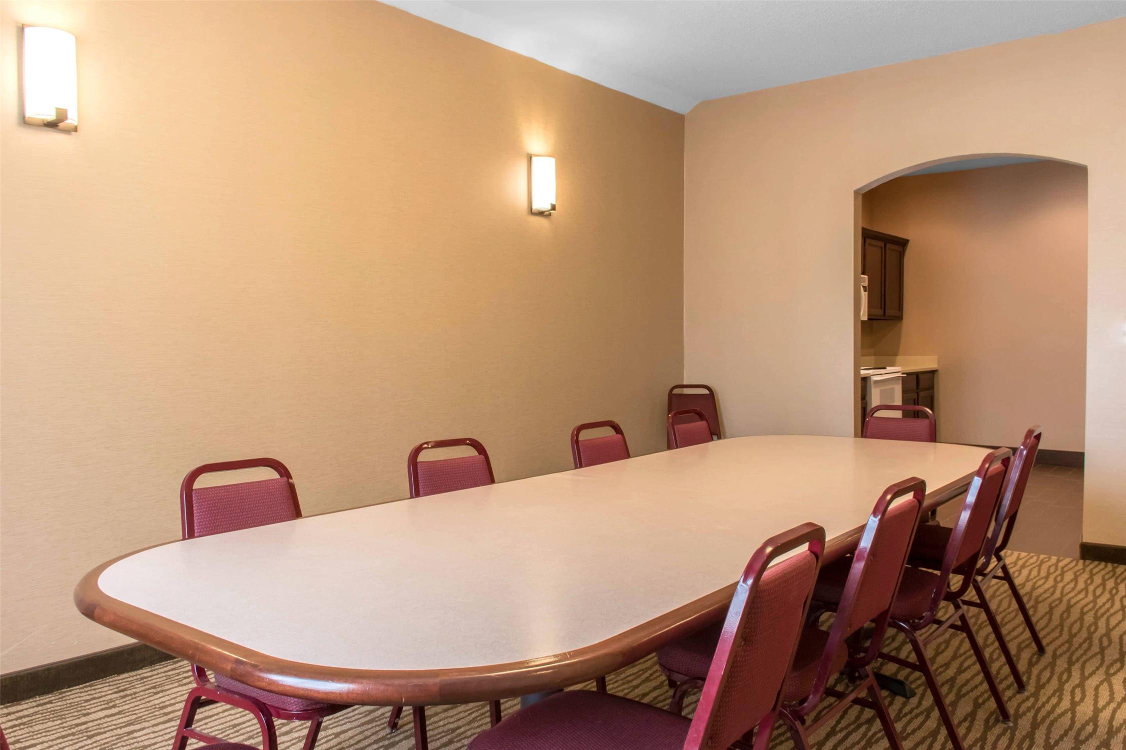 Comfort Suites Scranton Near Montage Mountain 32/53