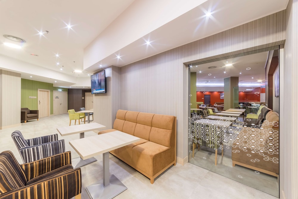 Hampton By Hilton Iasi 16/54