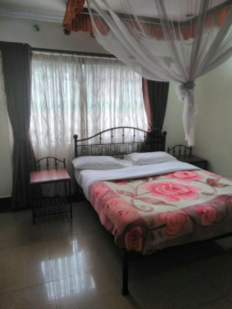 Nairobi Glory Palace Hotel Ltd 7/50