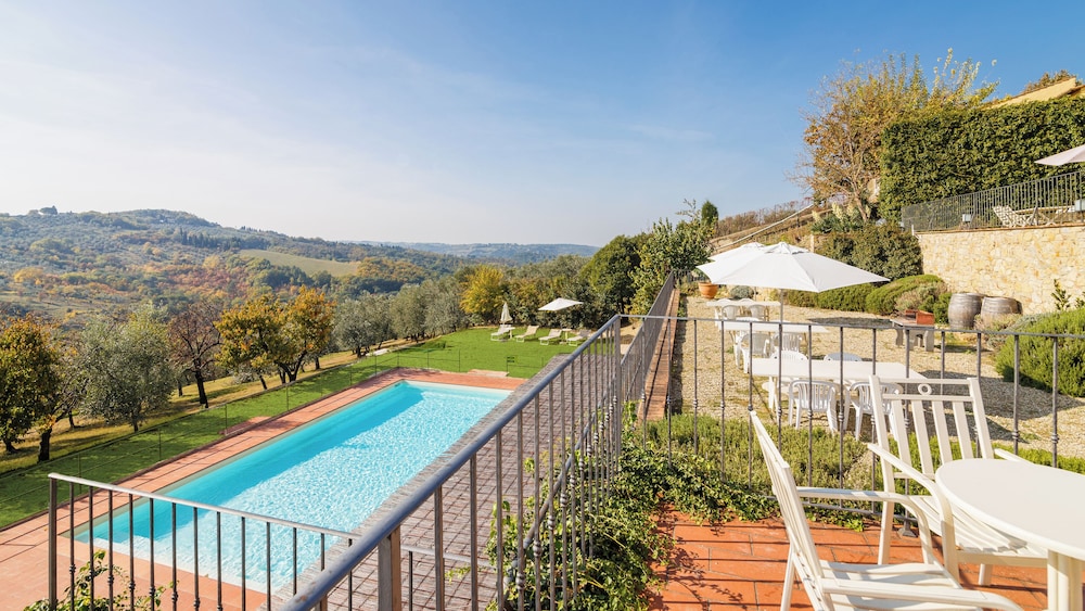 Relais Villa Dell Olmo 43/75