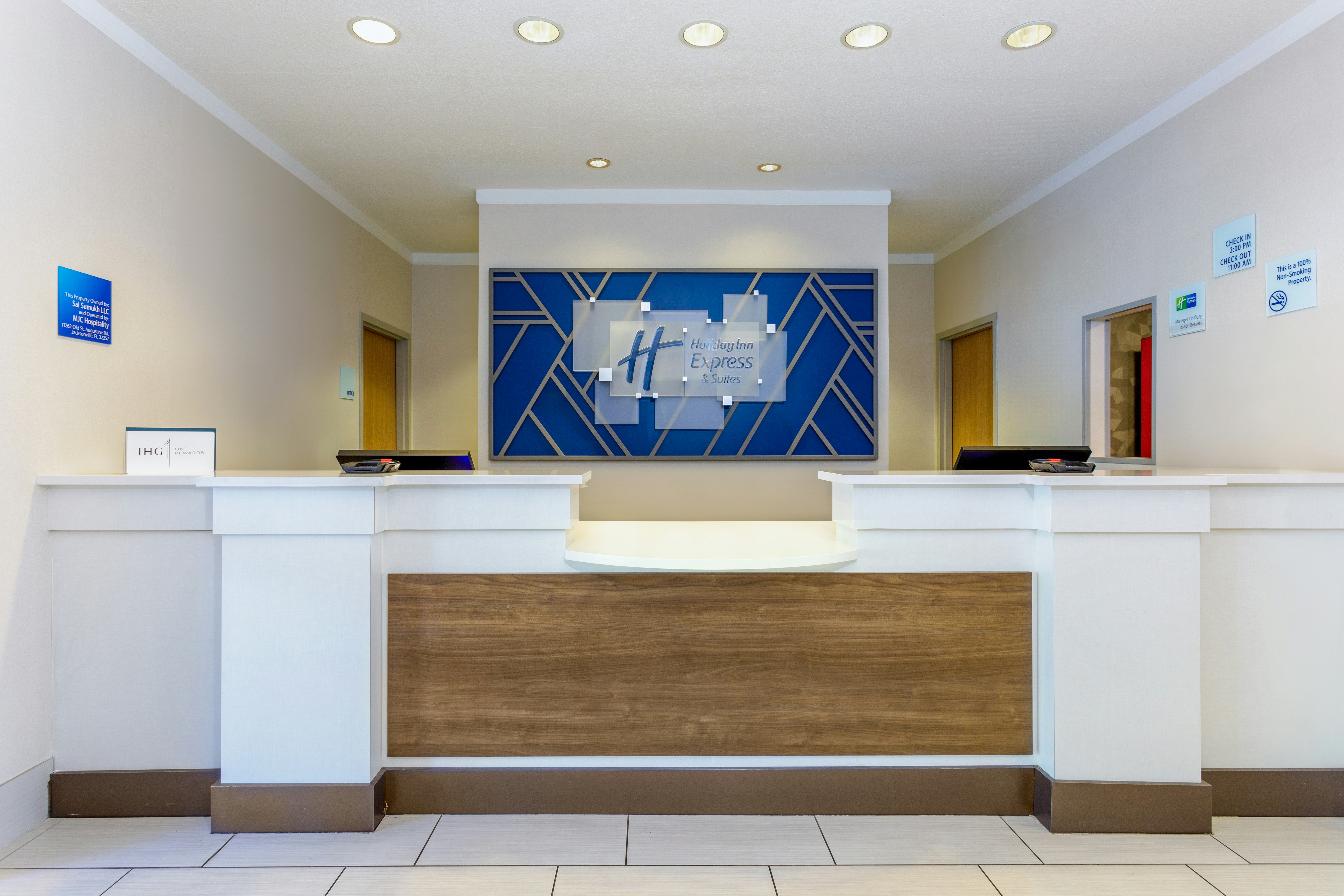 Holiday Inn Express Suites Jacksonville South I 295 14/73