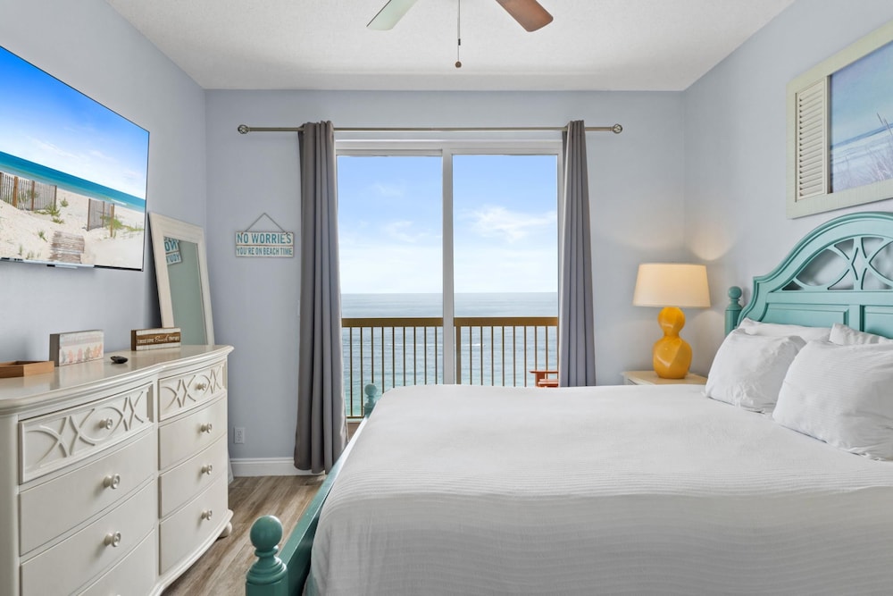 3 Bedrooms, Condo, King and Queen Bed, Bunk Bed, Sea View, Sofa