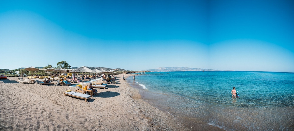 Soros Beach 61/68
