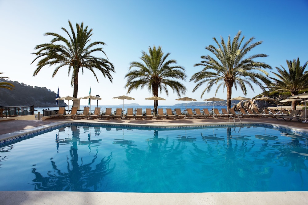 Grupotel Imperio Playa in Cala San Vicente