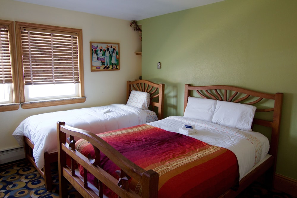 Qupqugiaq Inn 17/61