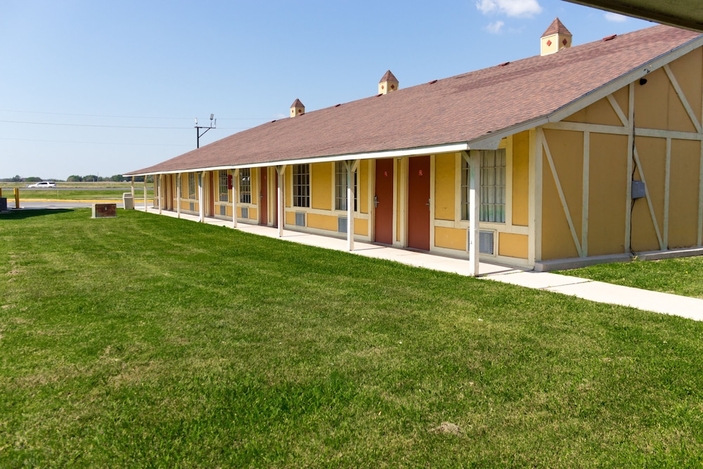Econo Lodge Pryor 51/58