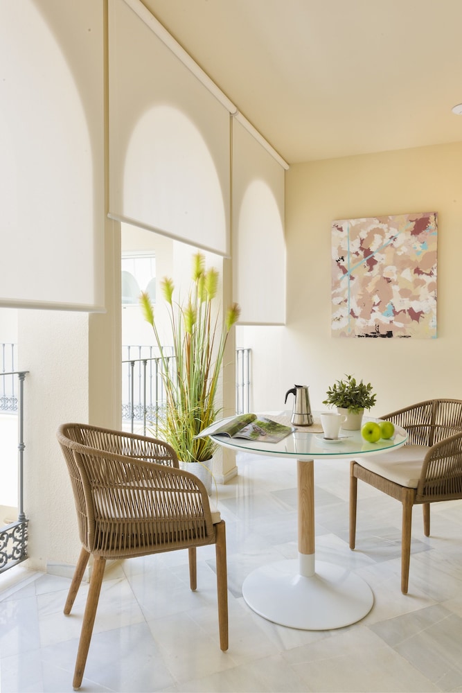 SUITES SEVILLA PLAZA 33/55