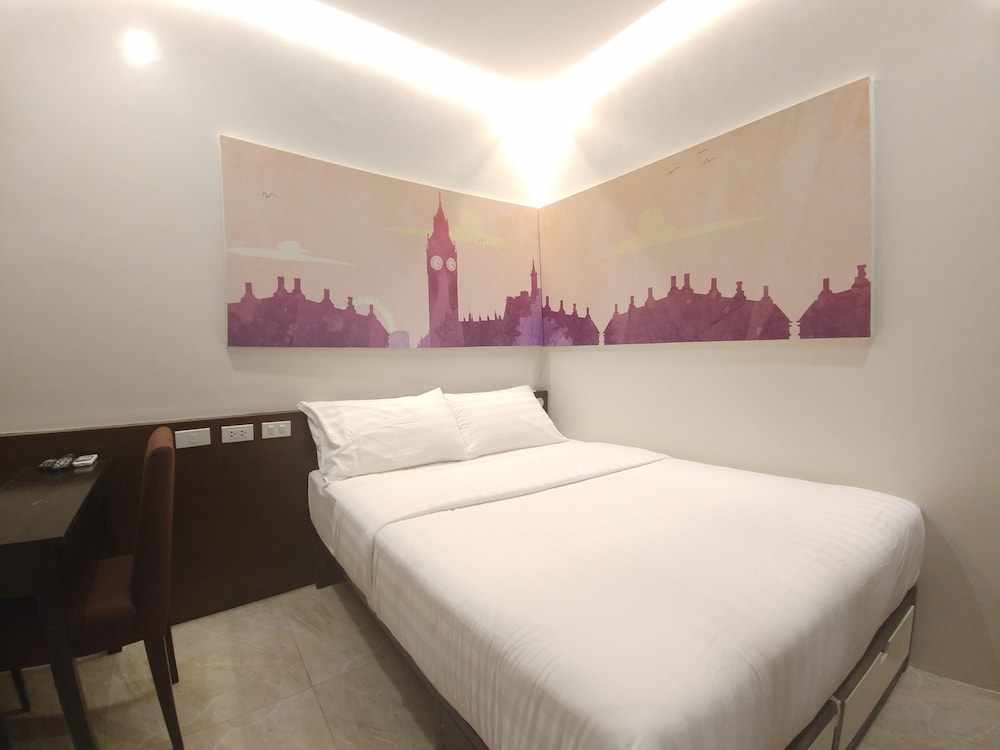 Bed+Bath Serviced Suites 35/66