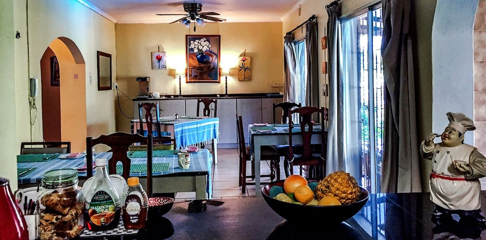 Hlulala Guesthouse 21/27