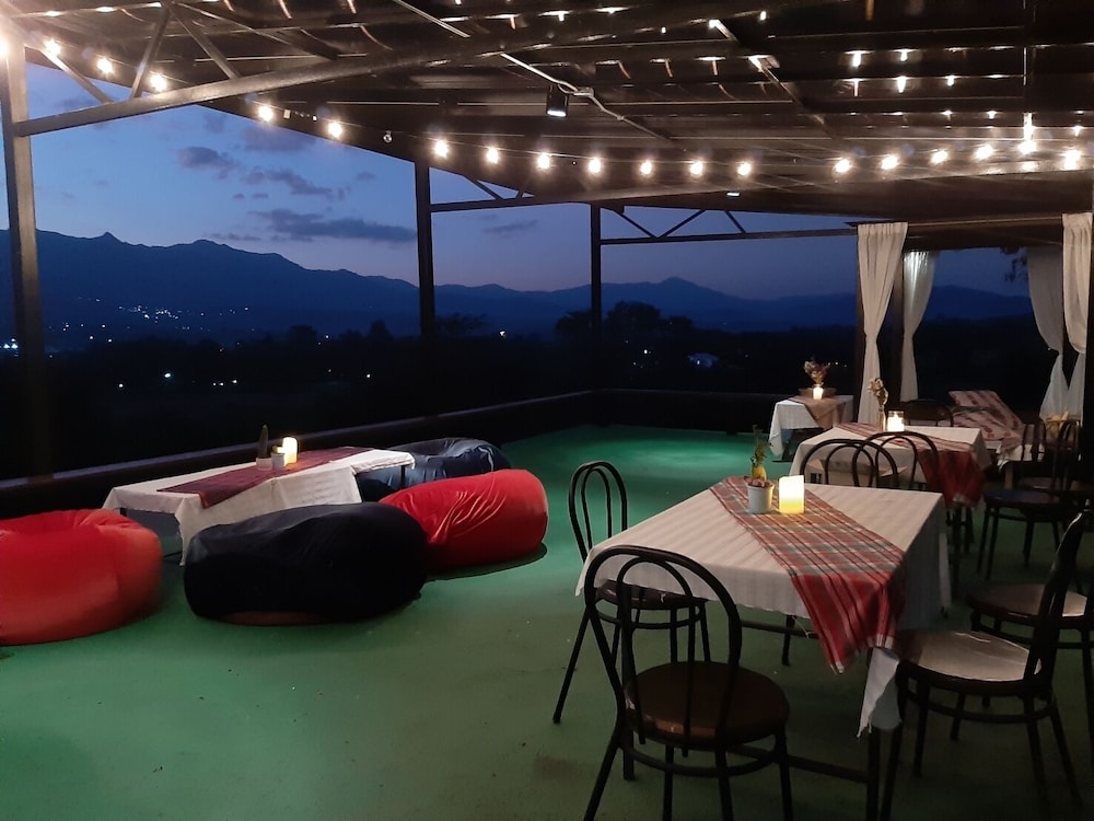 Chang Pai Hill - Adults Only 35/50