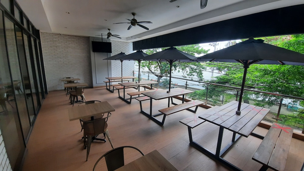 Expressia Hotel Makassar 45/54