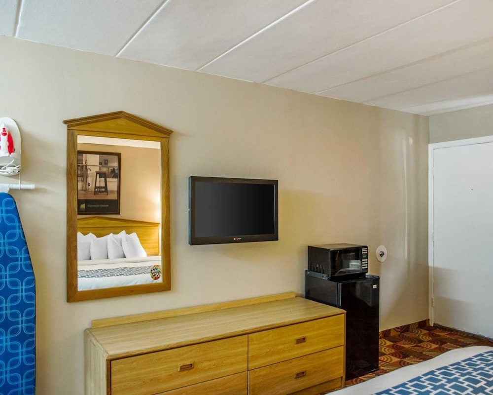 Econo Lodge Franklin - Springboro 29/33