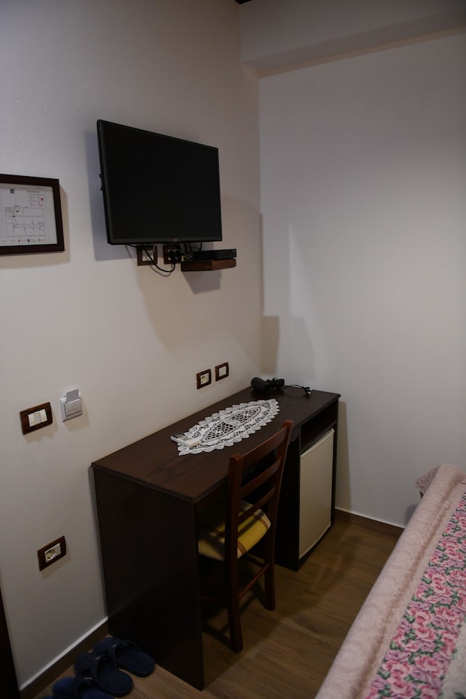 Hotel Kaceli 63/76