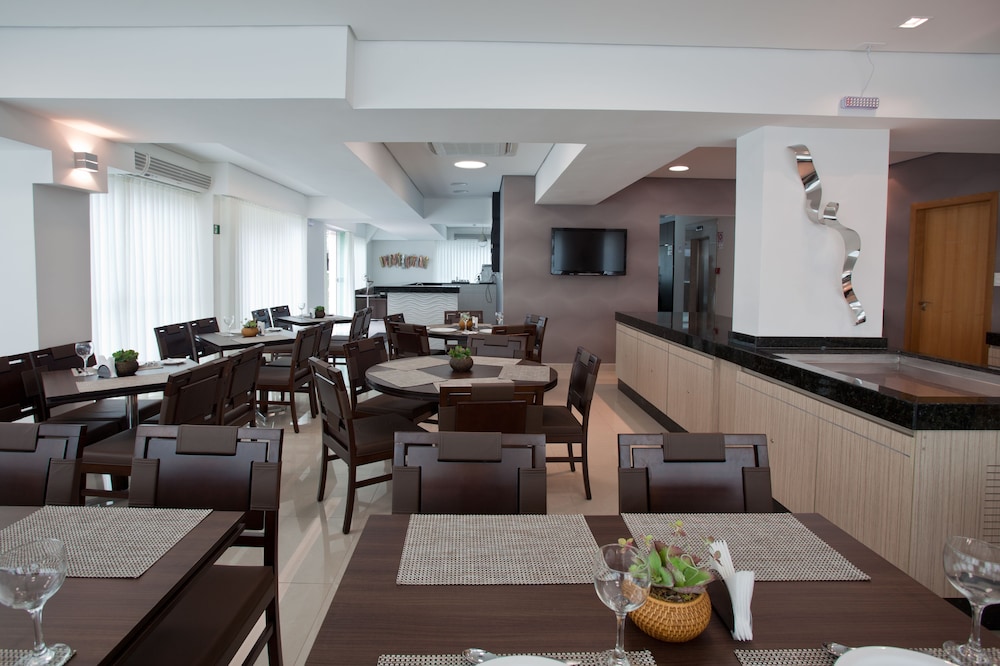 Bristol Jaragua Hotel 48/67