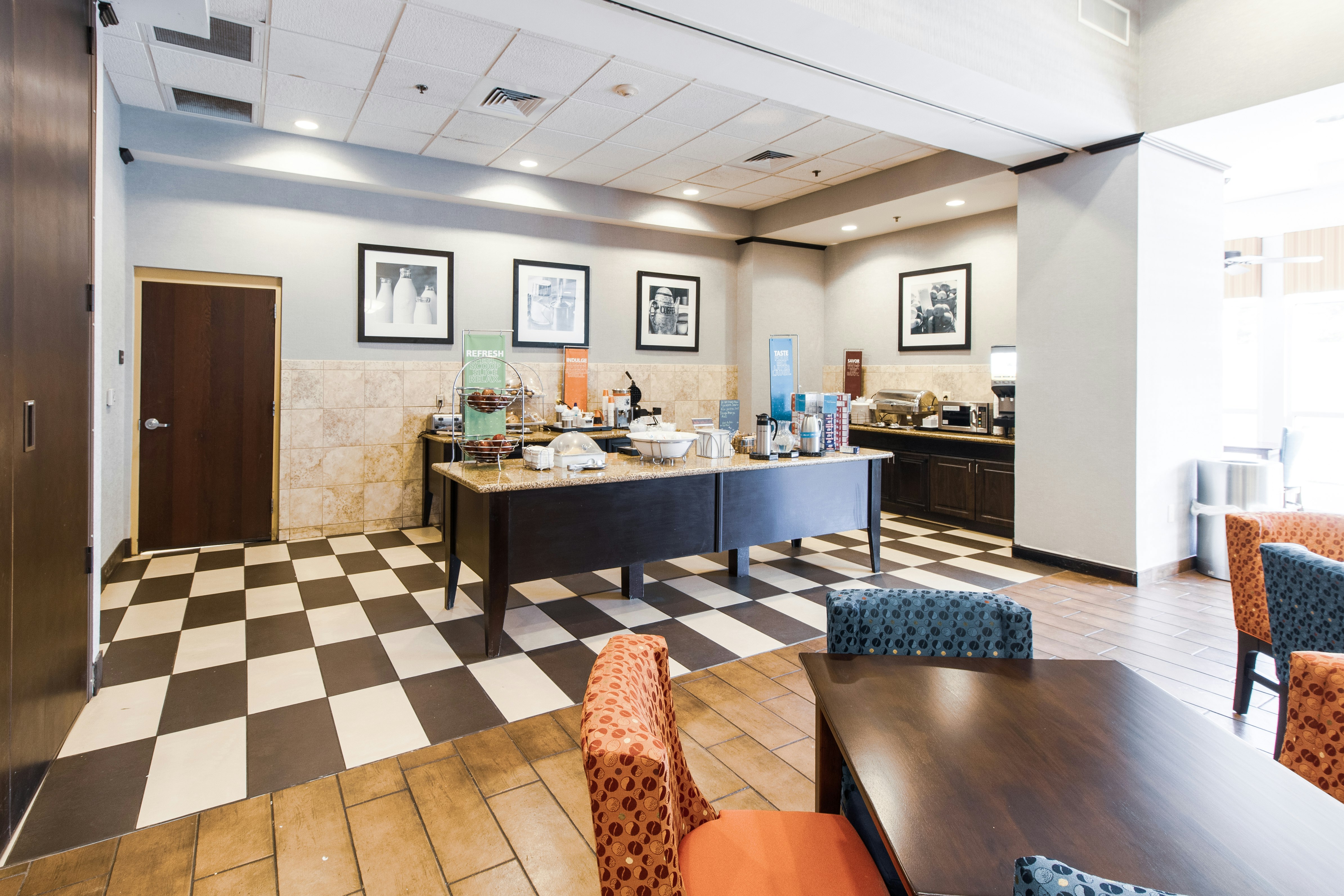 Hampton Inn And Suites Huntsville Southeast Hampton Cove Al 8/49