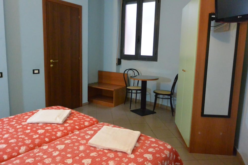Hotel Mercurio 14/27