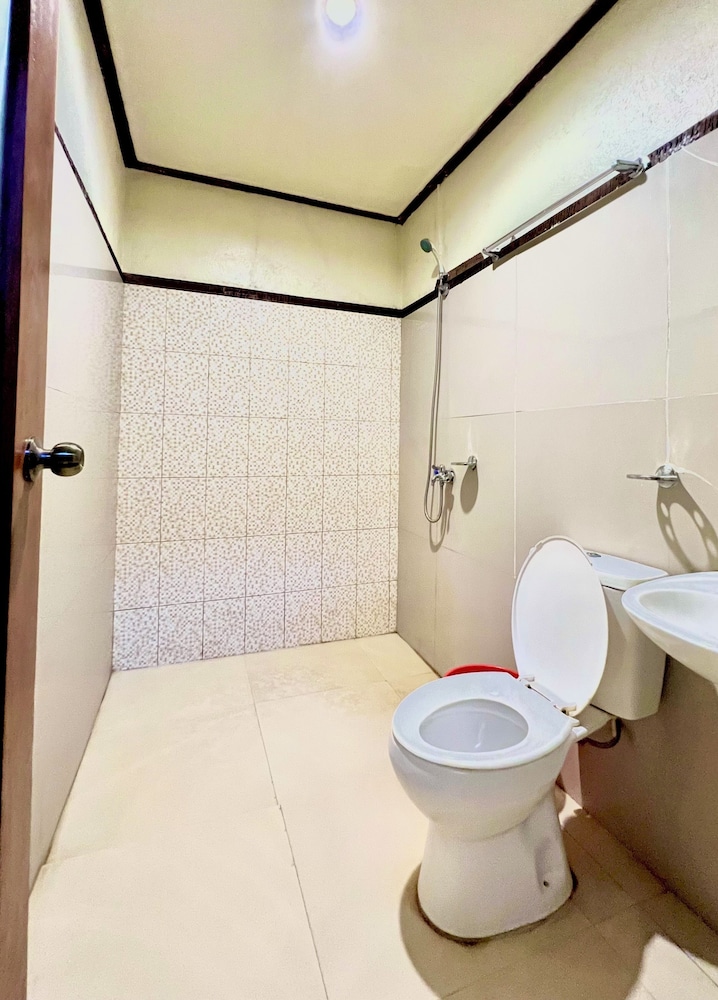 Novie Apos S Tourist Inn 49/50