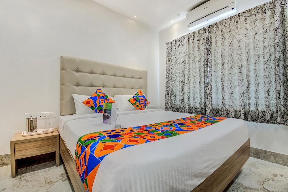The Avenue Suites 12/49