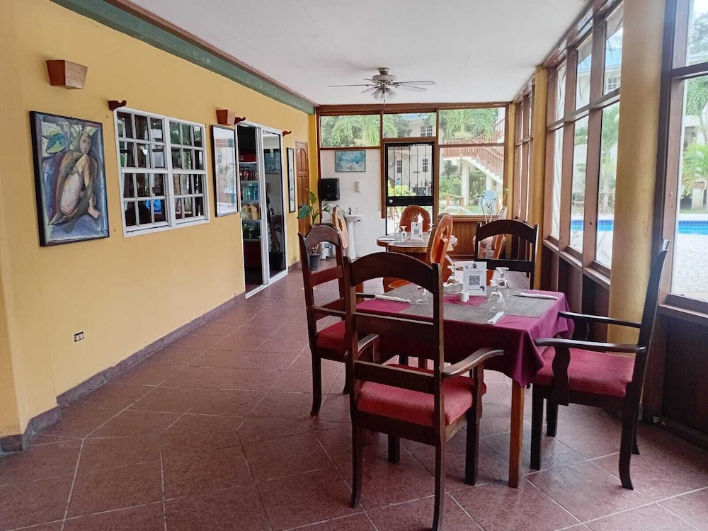 Black Orchid Resort 40/62