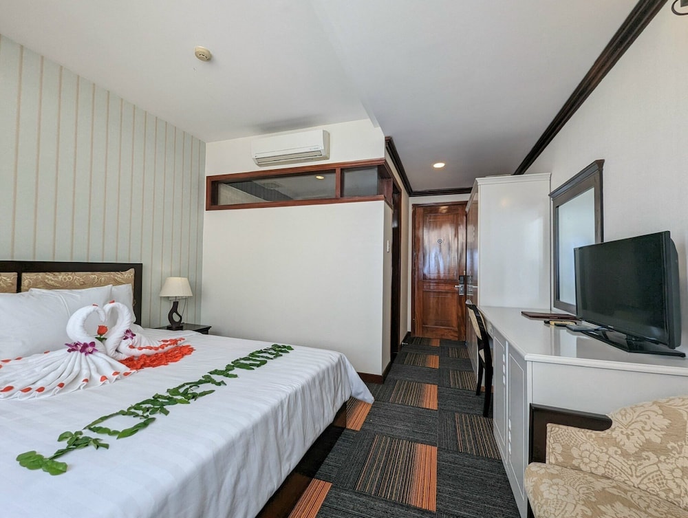 Dong Kinh Hotel 20/49