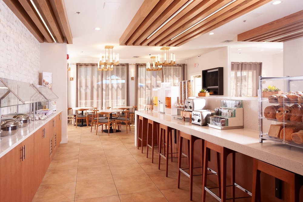 Residence Inn by Marriott Charleston Riverview 32/50