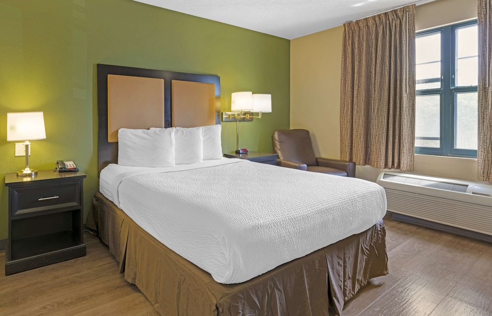 Extended Stay America - Stockton - March Lane 20/39