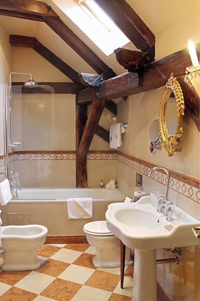 Alchymist Prague Castle Suites 38/42