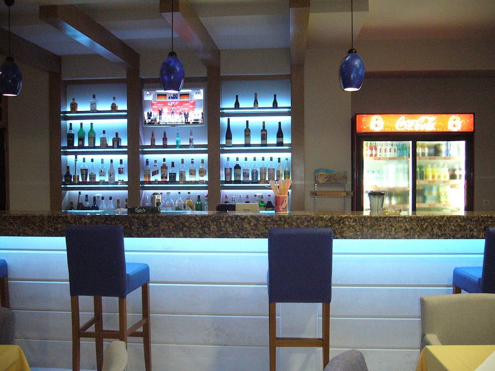 Rhodian Rose Hotel 46/58
