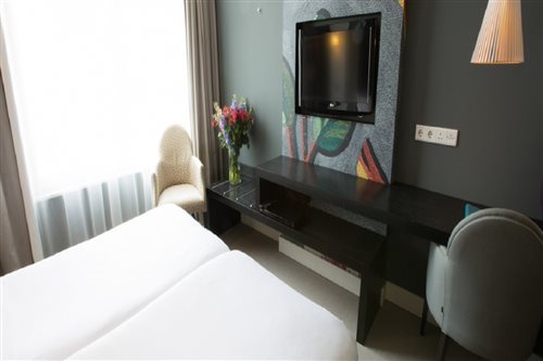 Room, Double Bed