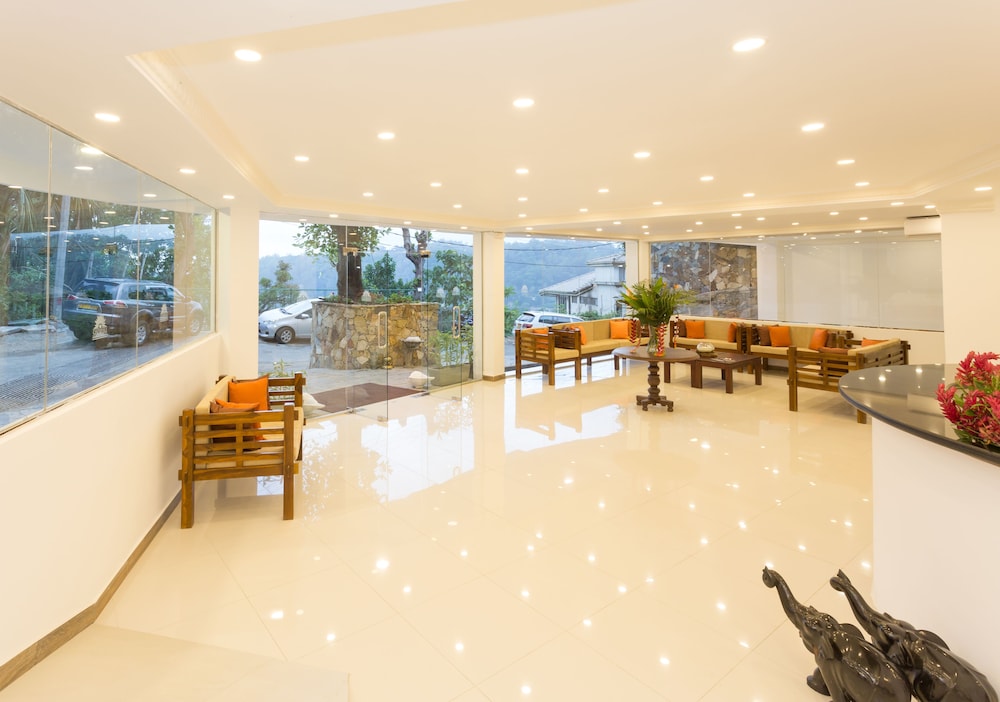 Lobby at Sandriana Lake View Hotel, KANDY
