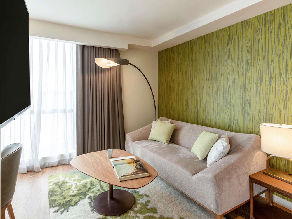 Novotel Suites Manila At Acqua 33/52