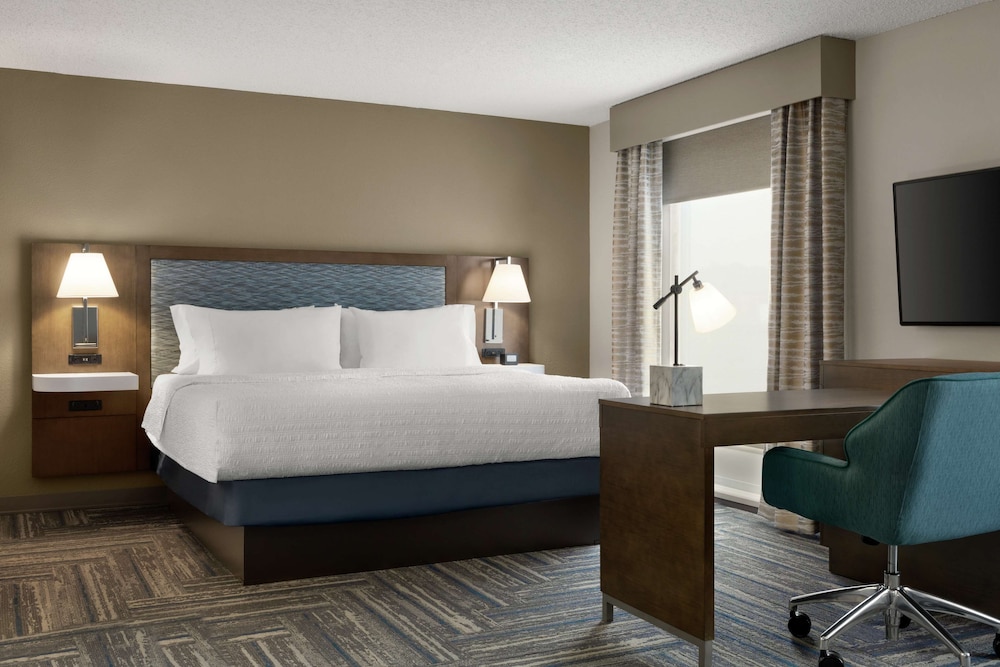 Hampton Inn and Suites Salisbury/Fruitland 18/58