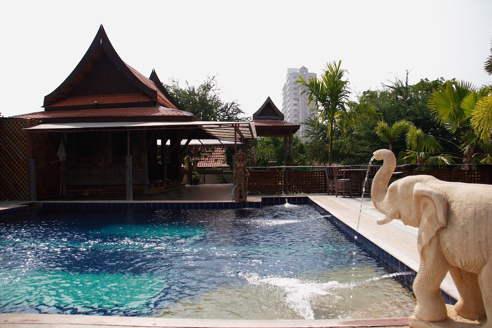 Inrawadee Resort 6/68