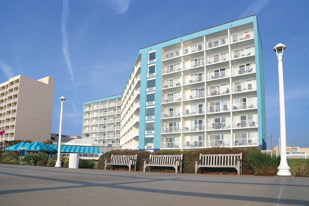 Surfbreak Oceanfront Hotel, Ascend Hotel Collection 2/61